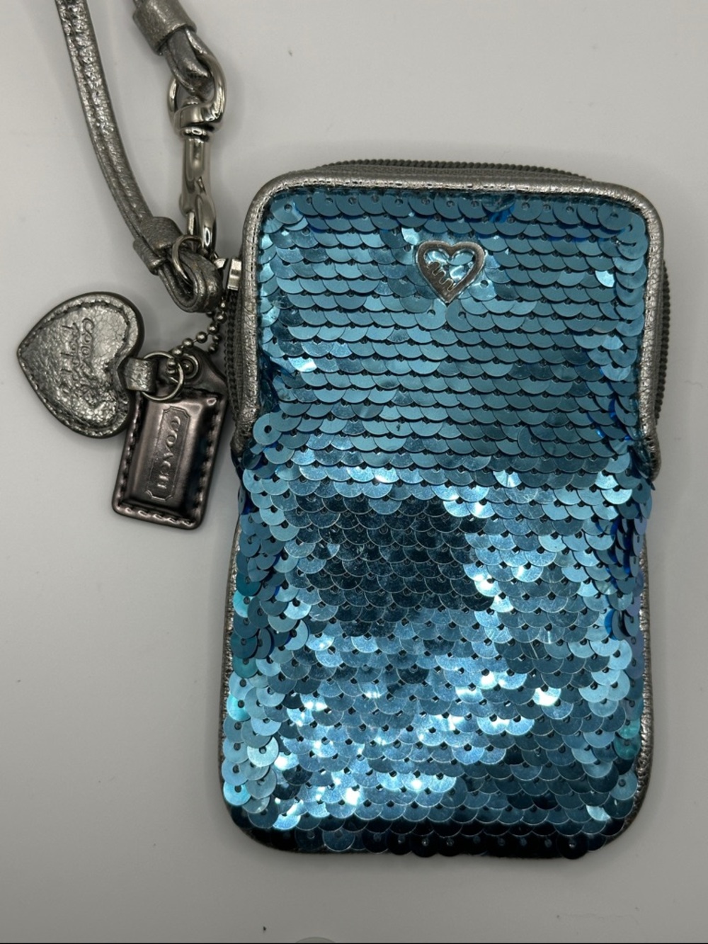 Coach Poppy Blue Sequin Wristlet Phone Pouch Uni Pop